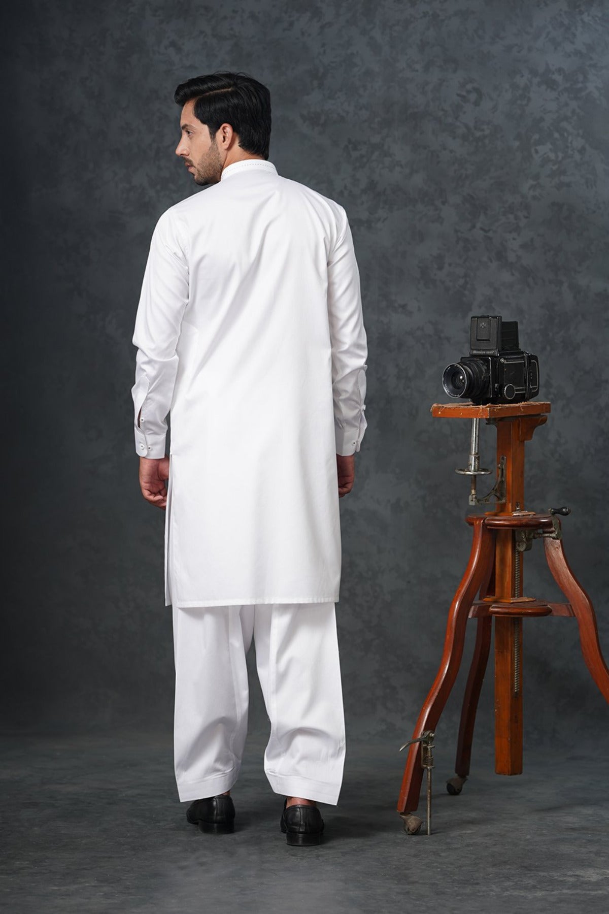 White Kameez Shalwar